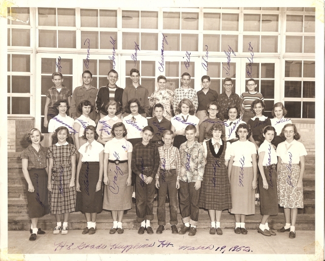 PERSHING JUNIOR HIGH --8TH GRADE--3-19-52
FRONT ROW--JEANINE HARRIS, BONNIE?, ALTALEEN GIPS, CRAIG GORHAM, GEORGE HAIL, MIKE HUDGENS, BERT GOLDEN, SANDY GRIFFIES, MERLE GUYTON, ANA JEANNE GARDESCUE, JO ANN ?
MIDDLE ROW--ROSEMARY FORESTER, ALICE GILBREAT