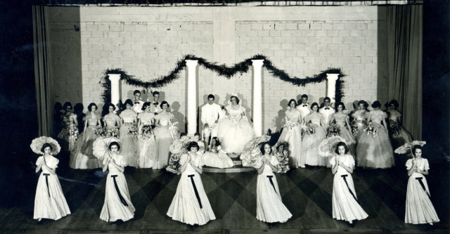 MAY FETE COURT AT LANIER JR. HIGH-----

Dancers:(l to r) mini cargill, helen berlet, julie catterton, martha craig, ellen via, george ann stokes----------

court unknown