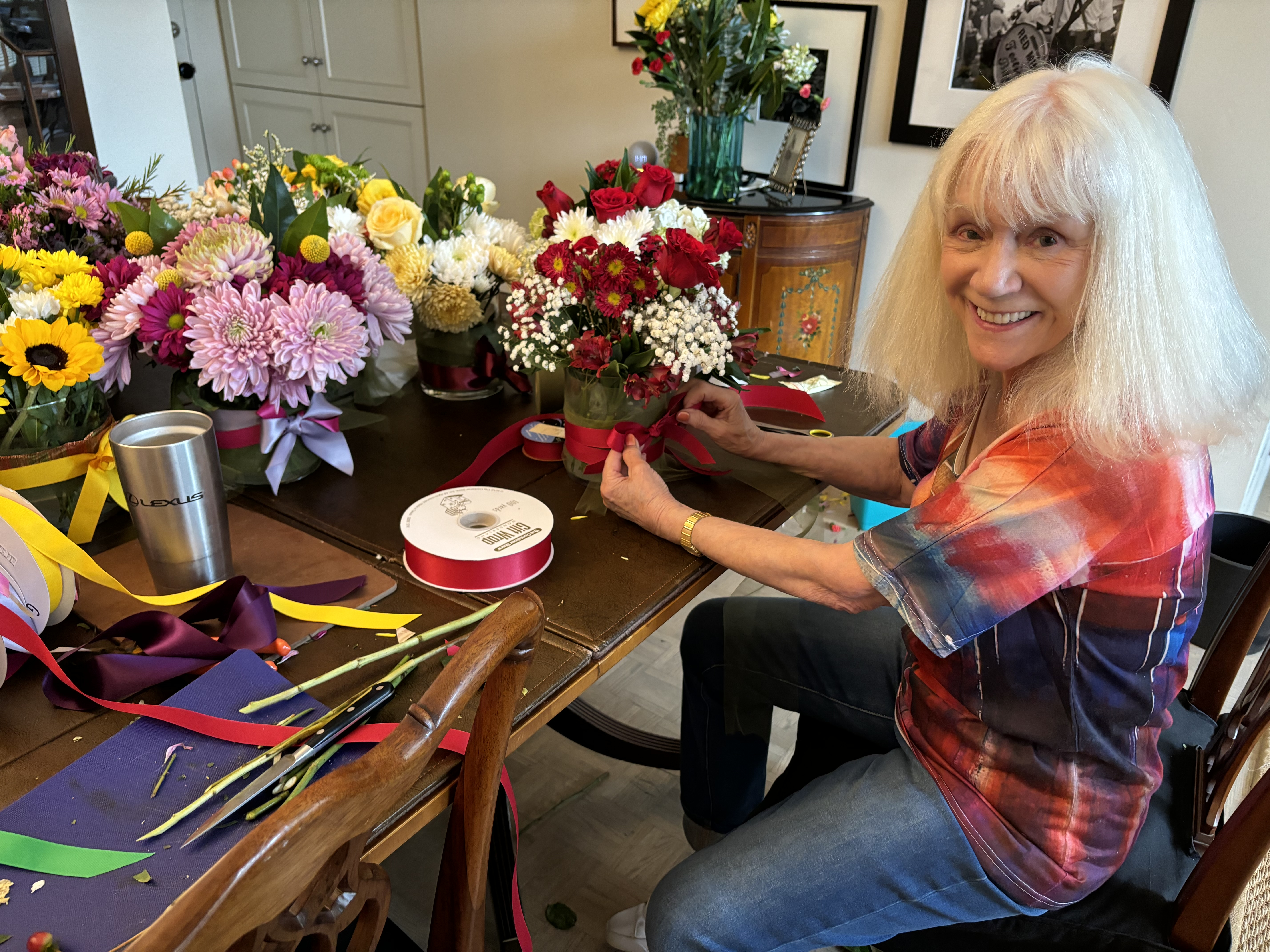 Susan Flude Moore created the centerpieces.